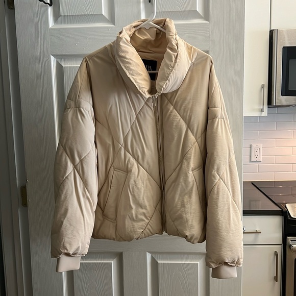 Zara Jackets & Blazers - Zara Puffer Jacket